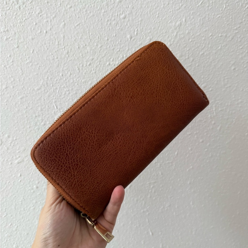 Brown Leather Zip Wallet